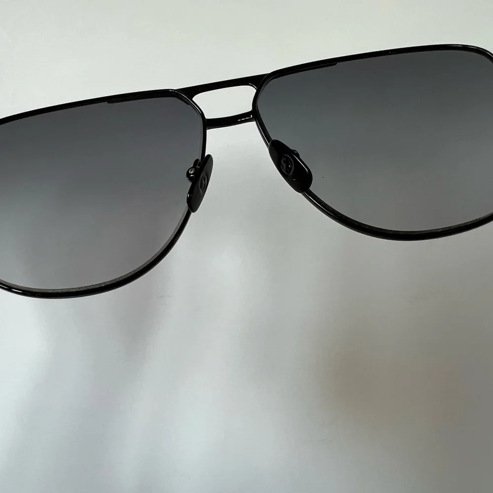 Gucci black aviator sunglasses unisex - Picture 7 of 10